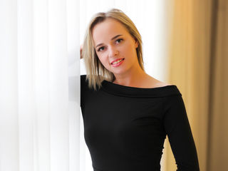 LeahJ